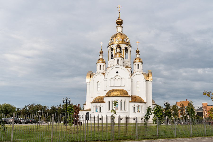 Великое освящение храма Всех святых, в земле Русской просиявших города Ступино